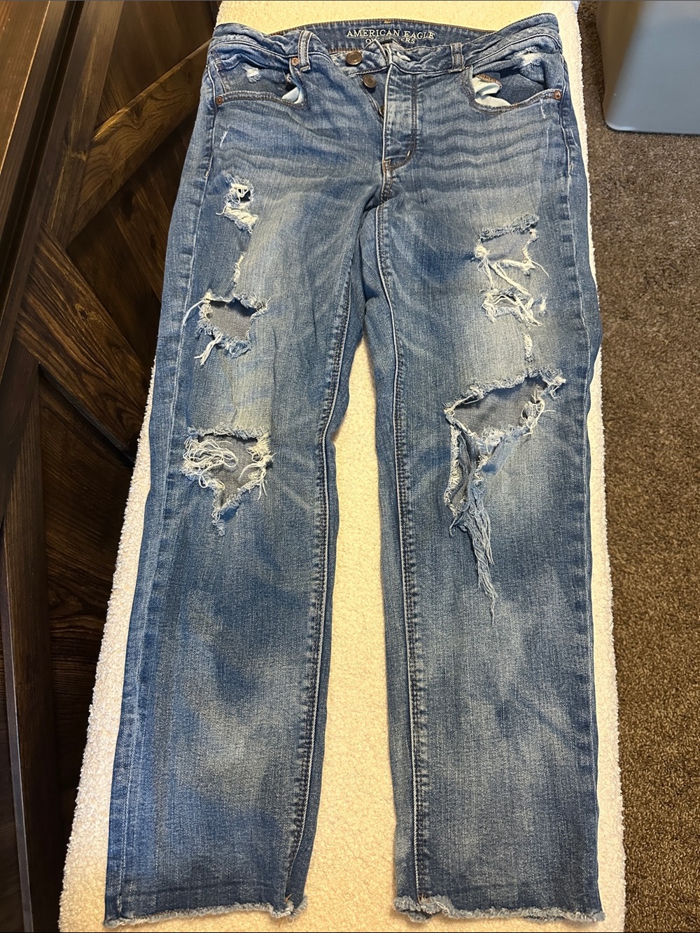 American Eagle Outfitters Women's Medium Blue Distressed Straight Leg Jeans